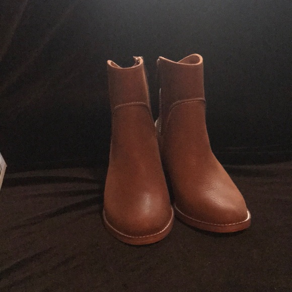 ugg annie ankle bootie